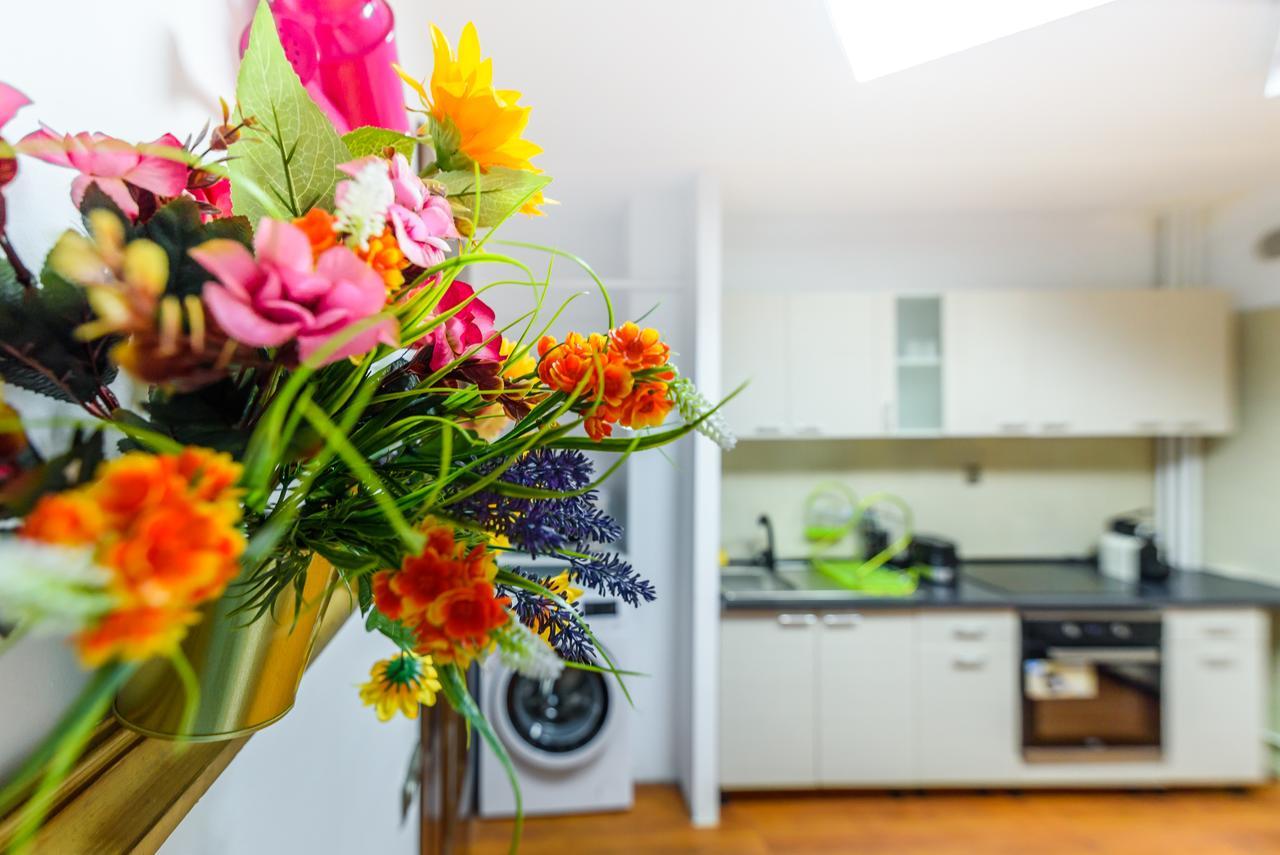 Bucharest Pedestrian Old Town 3 Bedrooms By Orchid Garden Eksteriør bilde
